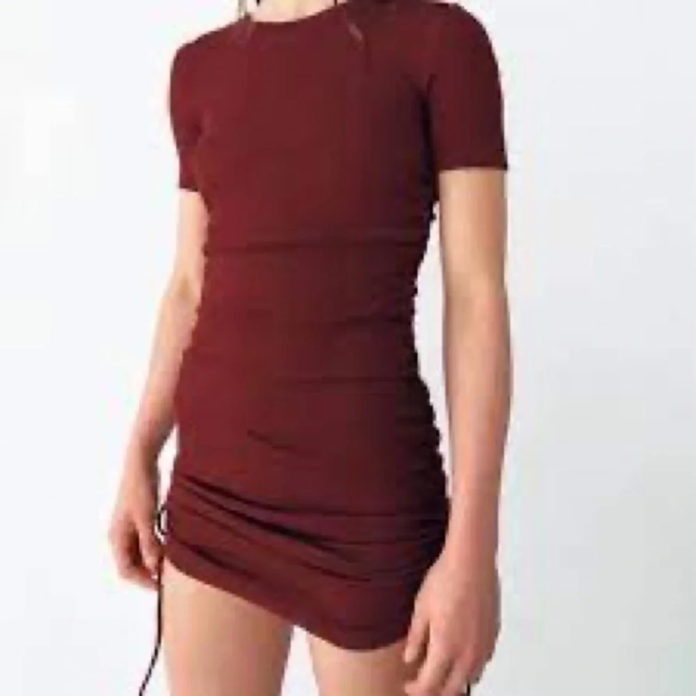 Zara Ruched Ribbed Dress - Picture 5 of 11